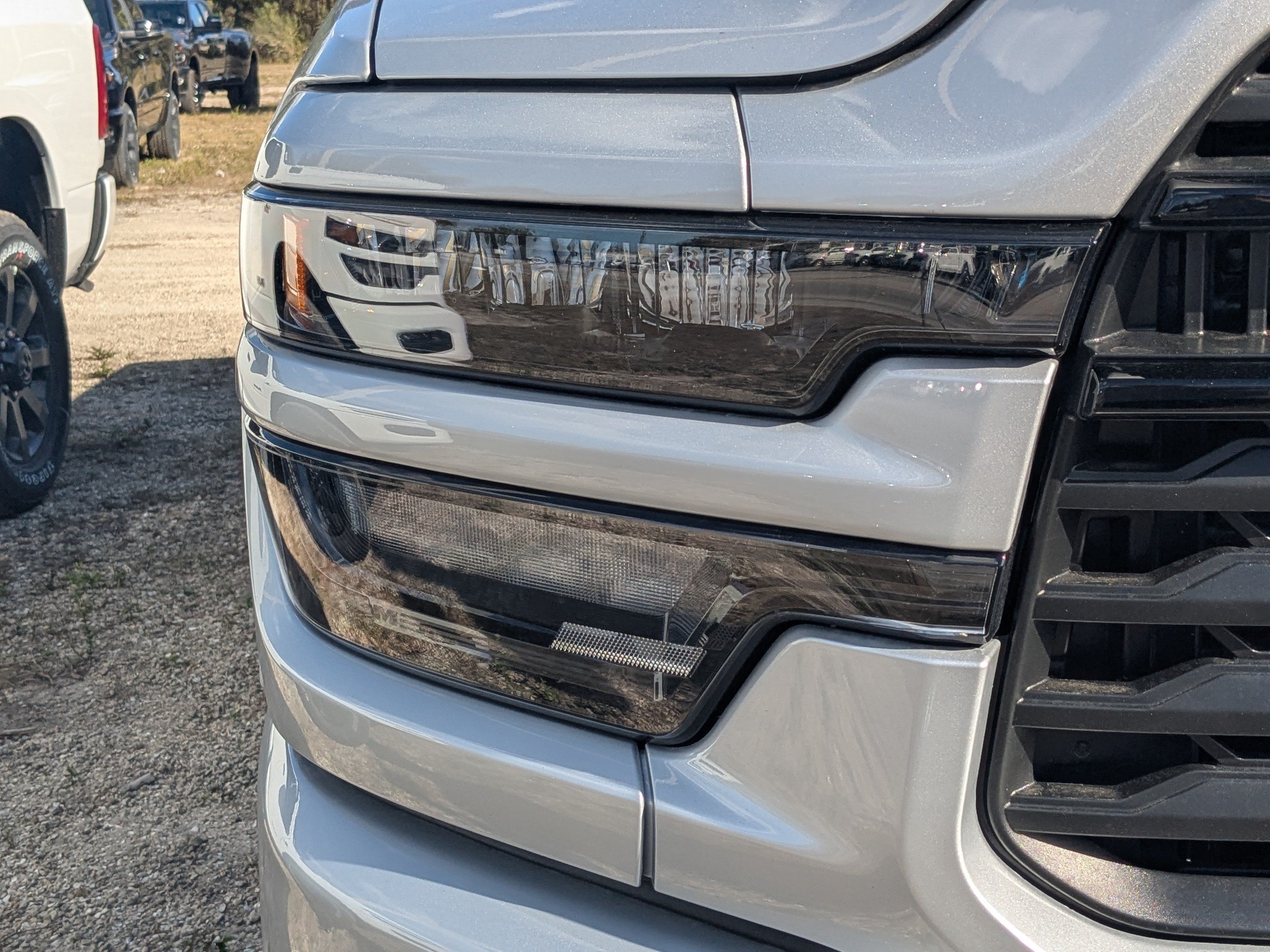 New 2026 Silver-Zynith Exterior Paint RAM Big Horn image 7