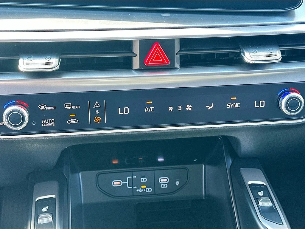 2026 Kia Sorento EX - Photo 16