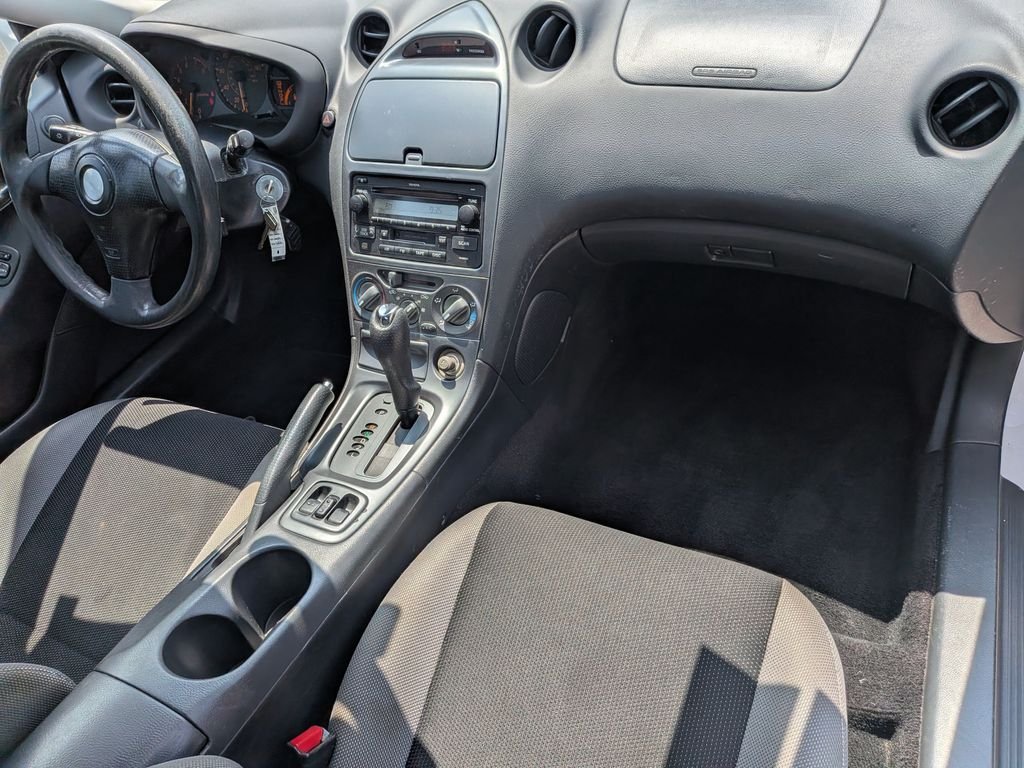 Used 2003 White Toyota GT image 21