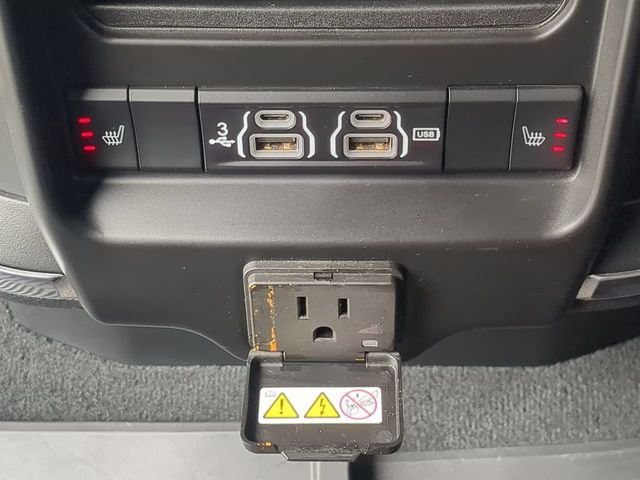 Used 2019 Black Ram Laramie image 16
