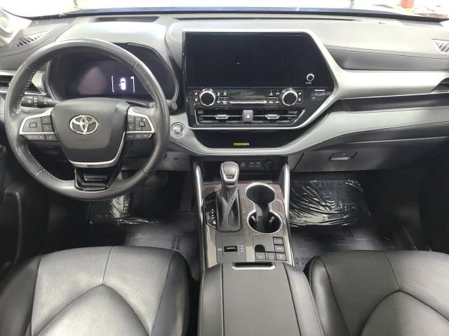 Used 2023 Blueprint Toyota Platinum image 23