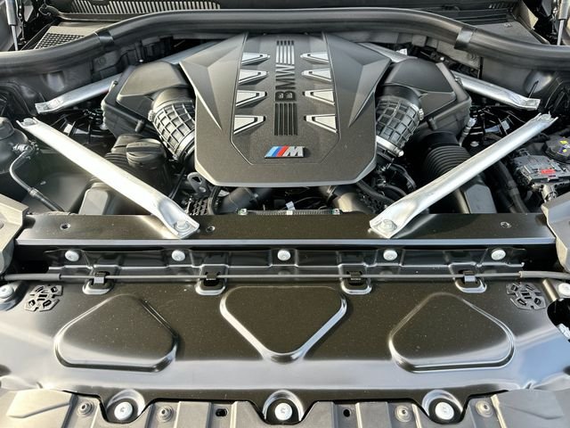 New 2026 Black BMW M60i image 25
