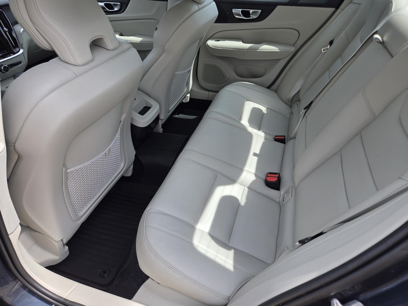 Used 2024 Denim Blue Metallic Volvo Plus Dark Theme image 33
