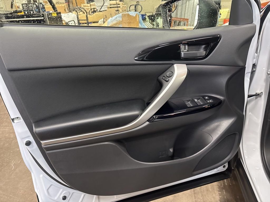2024 Mitsubishi Eclipse Cross LE - Photo 20