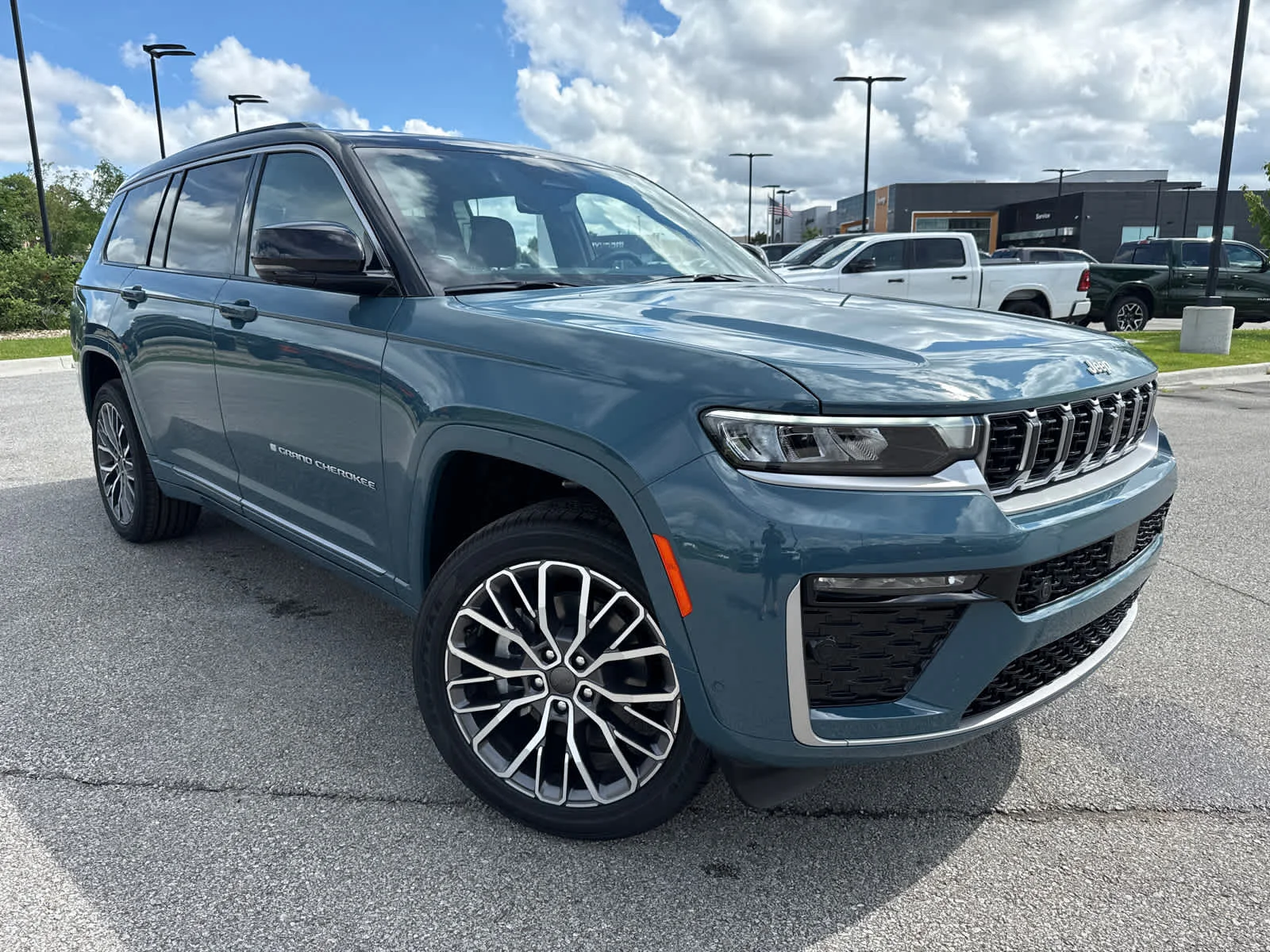 New 2026 Steel Blue Exterior Paint Jeep Summit image 2