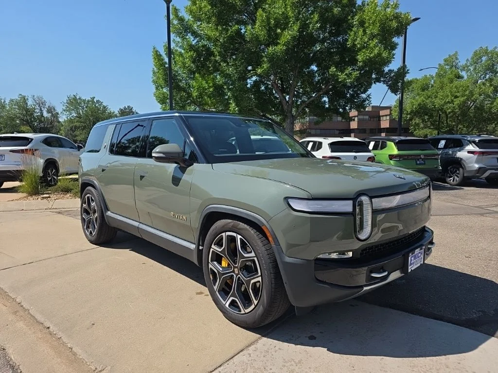 Used 2022  Rivian Launch Edition image 7