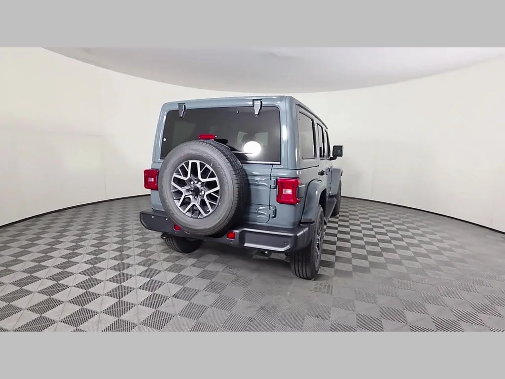New 2026 Anvil Clear-Coat Exterior Paint Jeep Sahara image 28