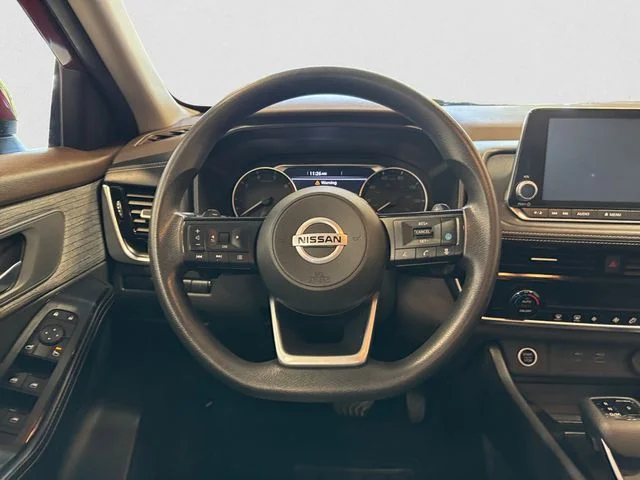 Used 2021 Red Nissan SV image 13