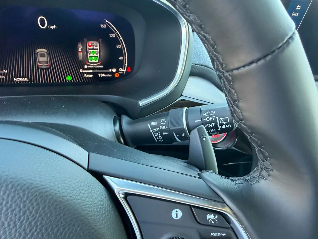 New 2026 Solar Silver Metallic Acura Base image 17