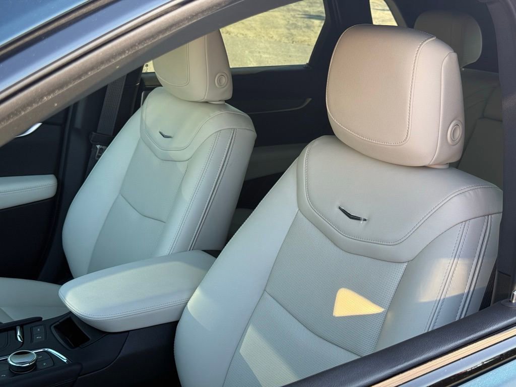 New 2026 Emerald Lake Metallic Cadillac Sport image 17