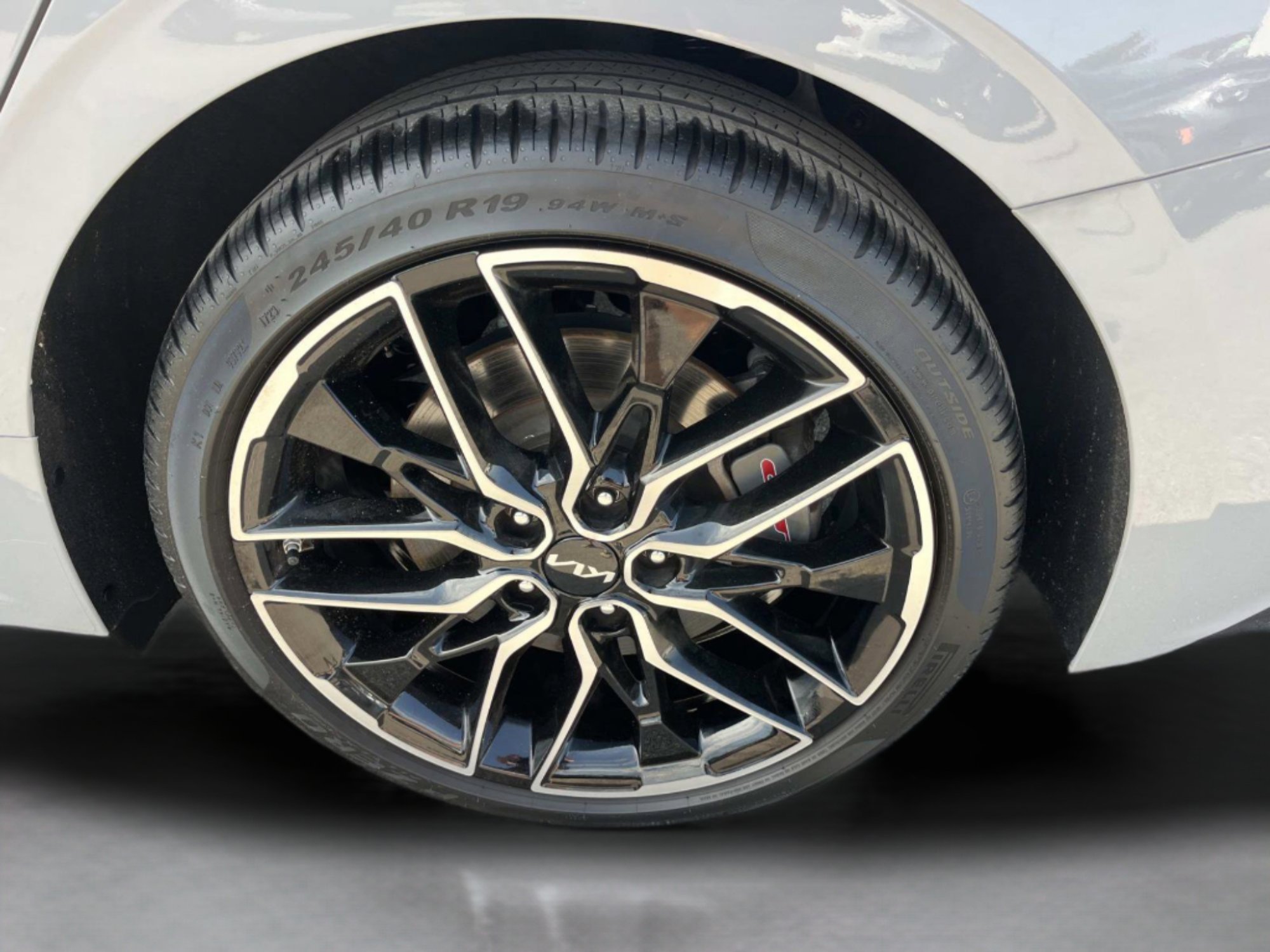 Used 2024 Wolf Gray Kia GT image 11