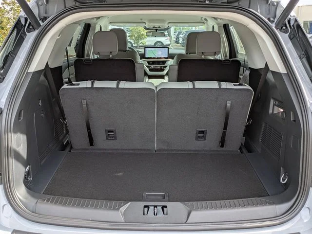 New 2026 Space White Metallic Ford Active image 13
