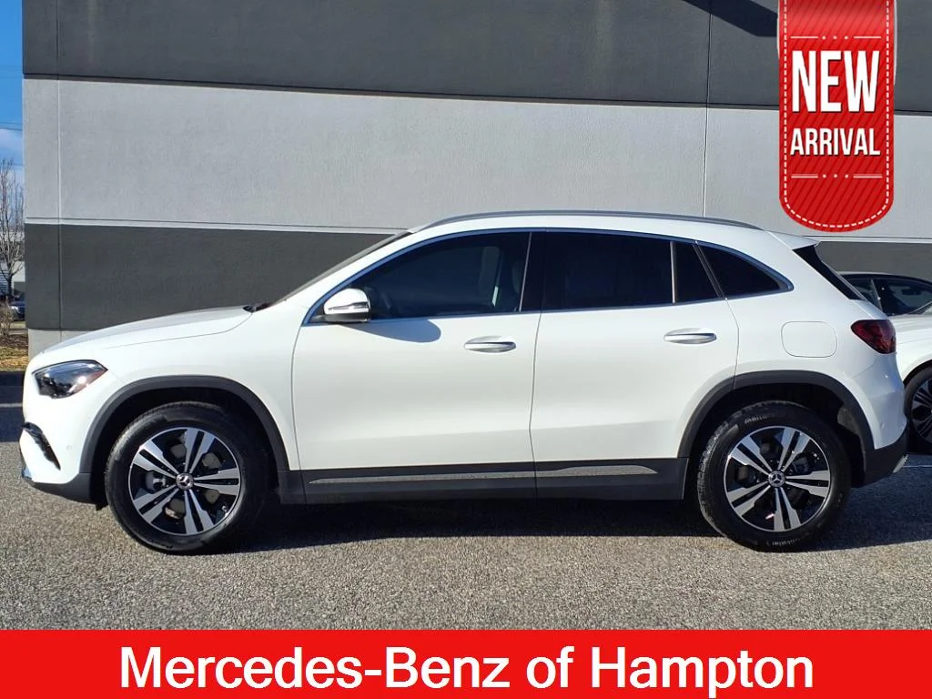 Certified Used 2025 Polar White Mercedes-Benz GLA 250 image 3