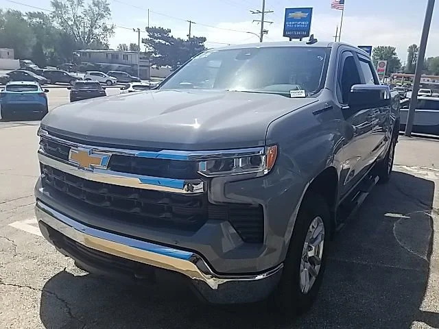 2024 Chevrolet Silverado 1500 LT - Photo 8