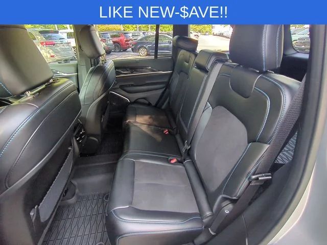 Used 2025 Silver Jeep Trailhawk 4xe image 31