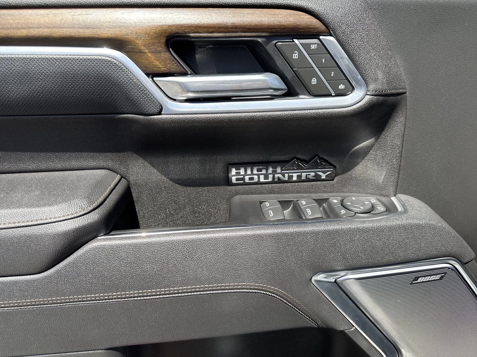 Used 2025 Sterling Gray Metallic Chevrolet High Country image 21