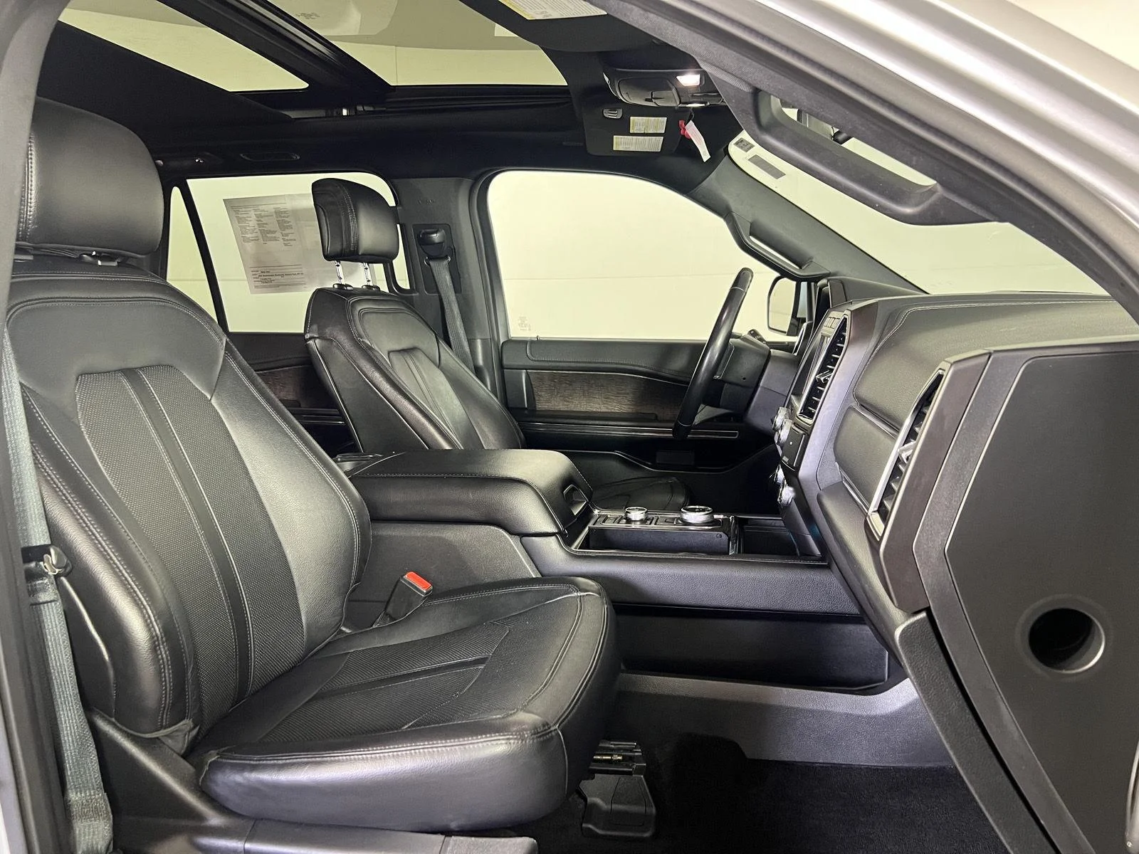 Used 2019 Ingot Silver Ford Limited image 11