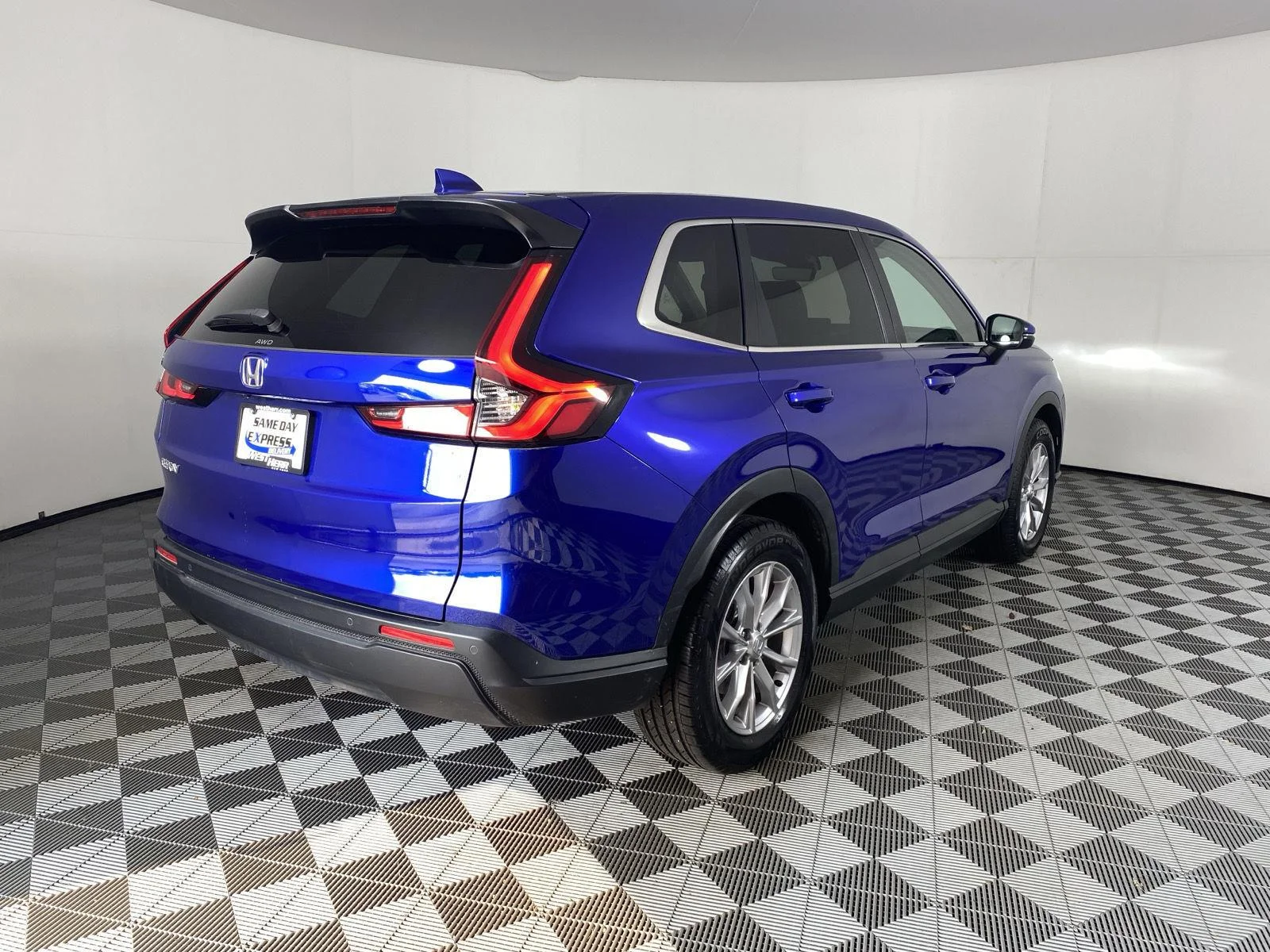 Used 2023 Still Night Pearl Honda EX-L image 9