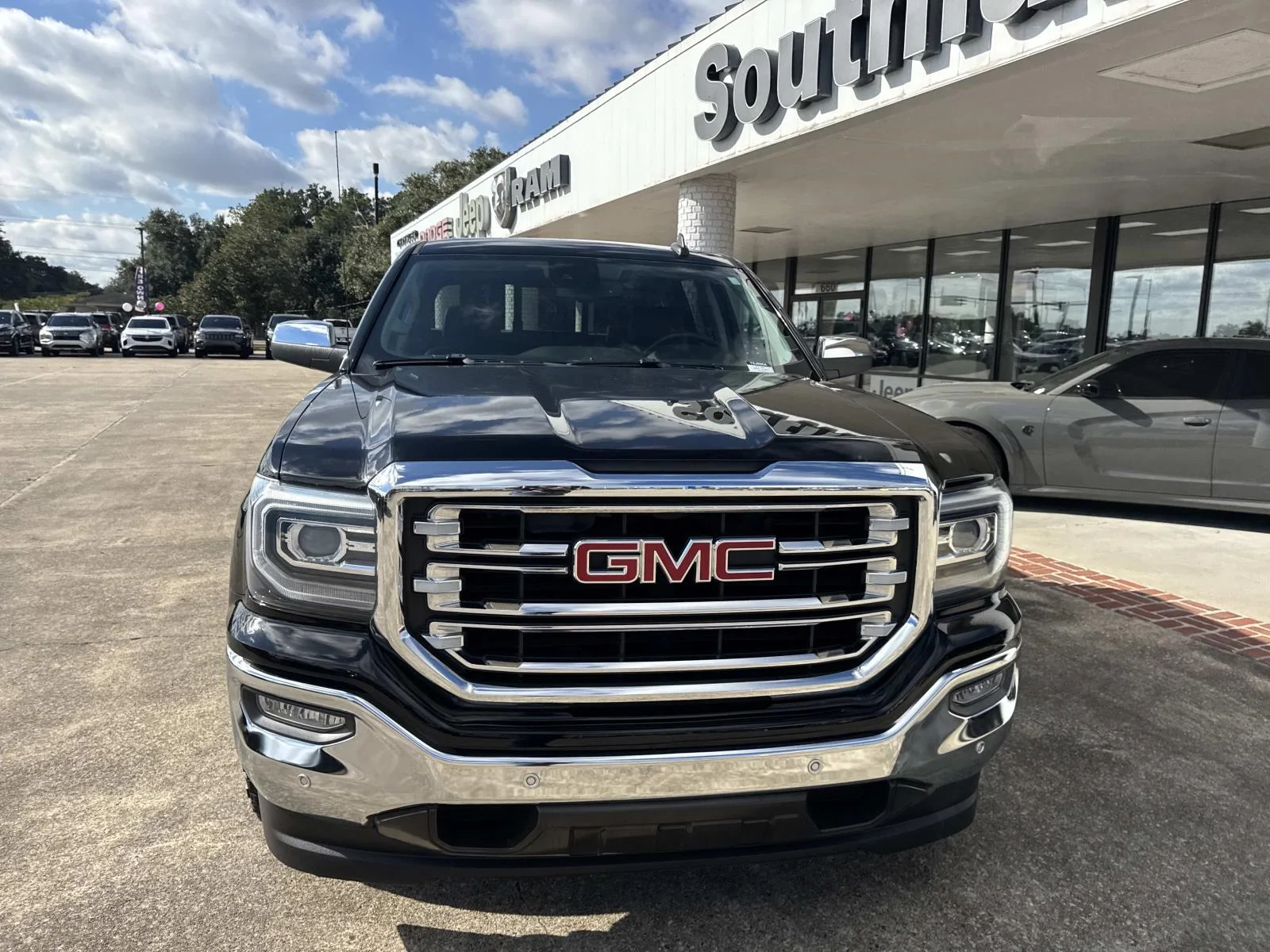 Used 2018 GMC Sierra 1500 SLT with VIN 3GTU1NER1JG354531 for sale in Thibodaux, LA