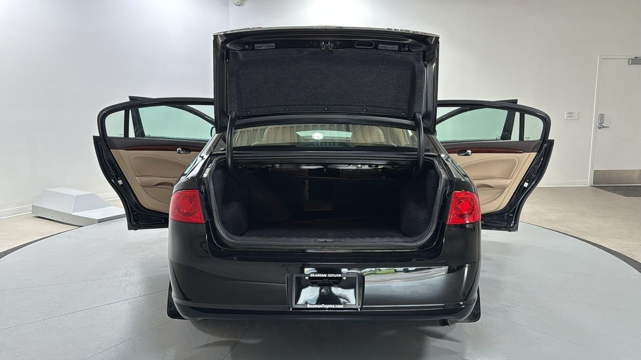 Used 2007 Black Buick CXL image 16