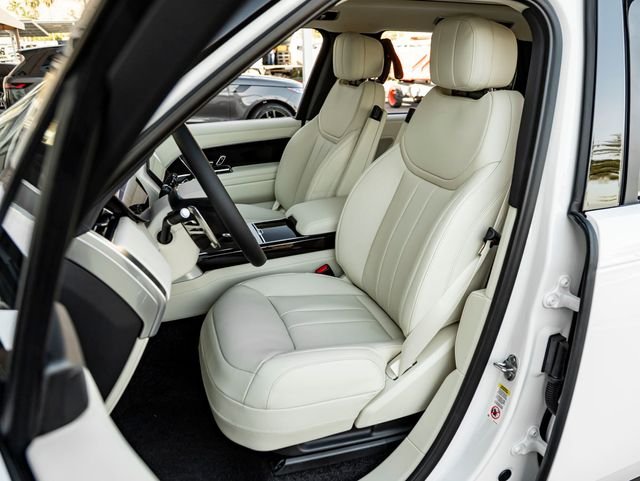 New 2026 Fuji White Land Rover SE image 13