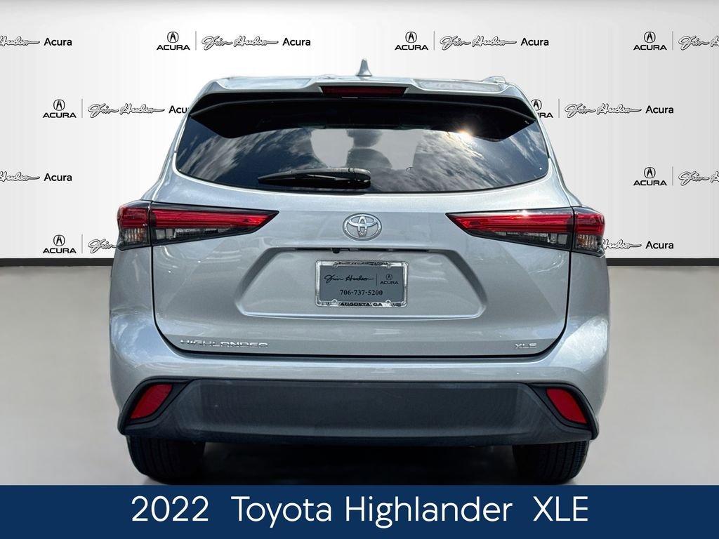 Used 2022 Silver Toyota XLE image 6