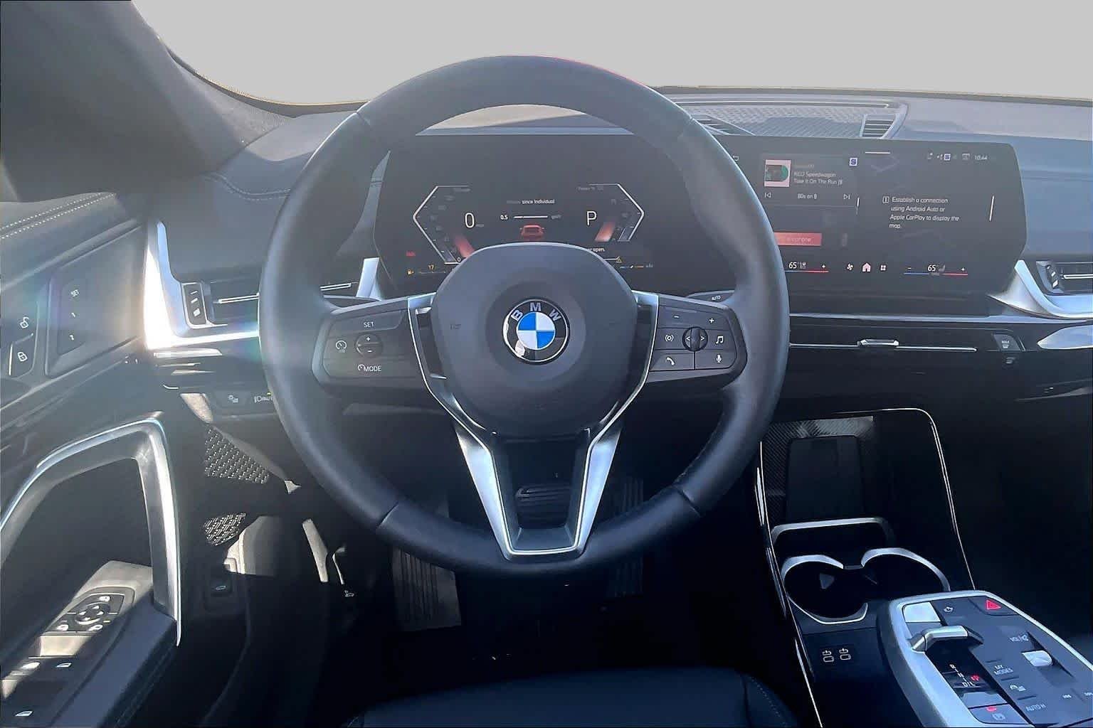 Used 2026 Vegas Red Metallic BMW xDrive28i image 5