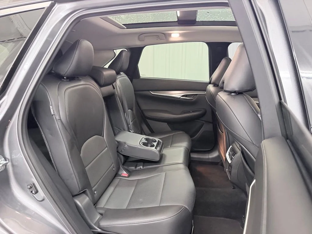 Used 2023 Gray INFINITI LUXE image 38