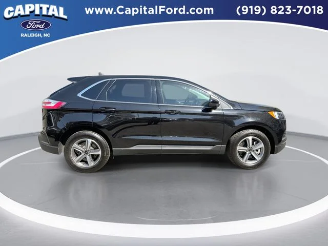 Used 2024 Black Ford SEL image 9