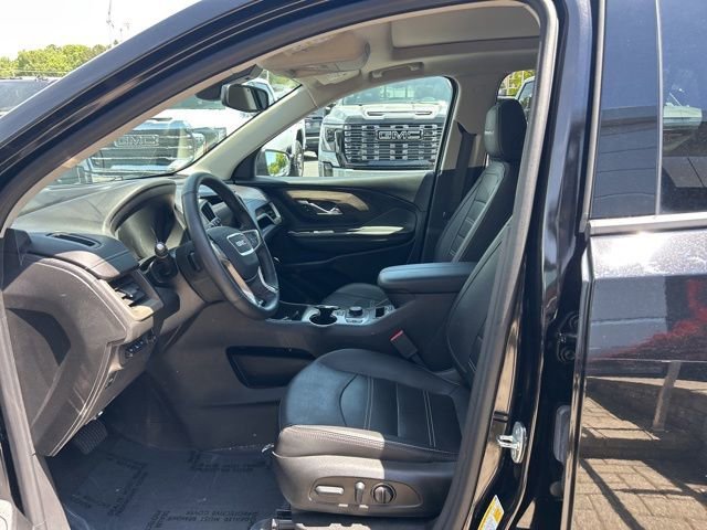 Used 2023 Ebony Twilight Metallic GMC Denali image 9