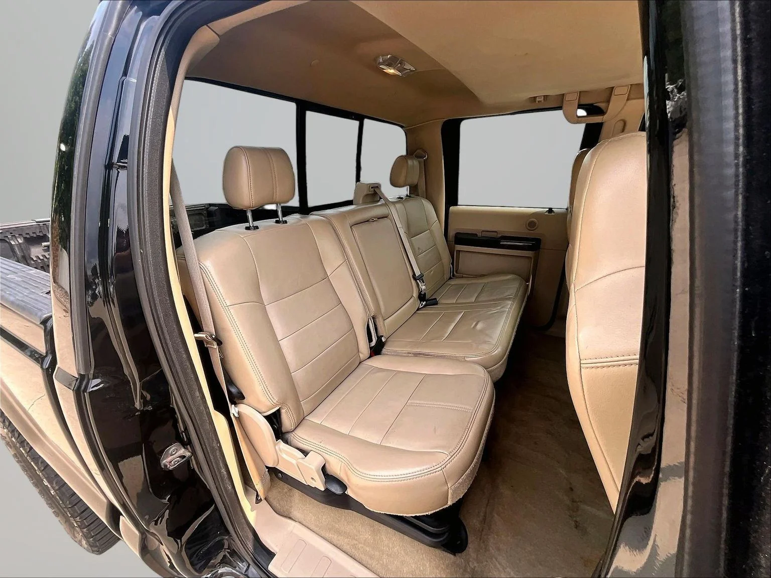Used 2010 Black Ford Lariat image 25