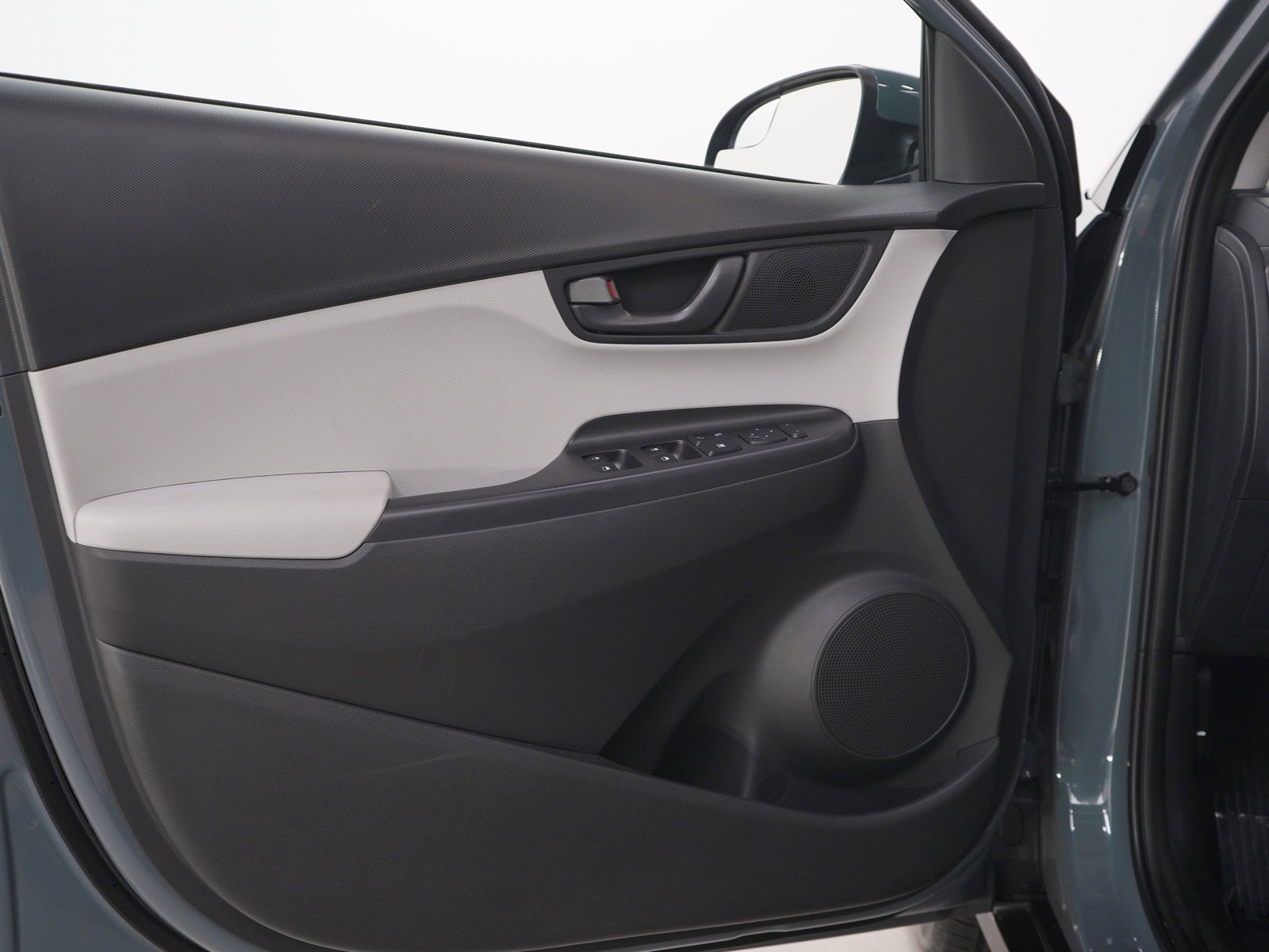 2022 Hyundai Kona SE - Photo 19