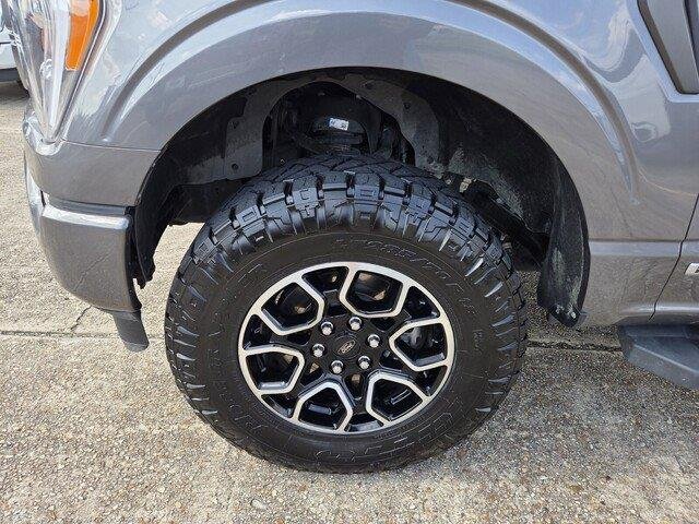 Used 2022 Carbonized Gray Metallic Ford LARIAT image 11