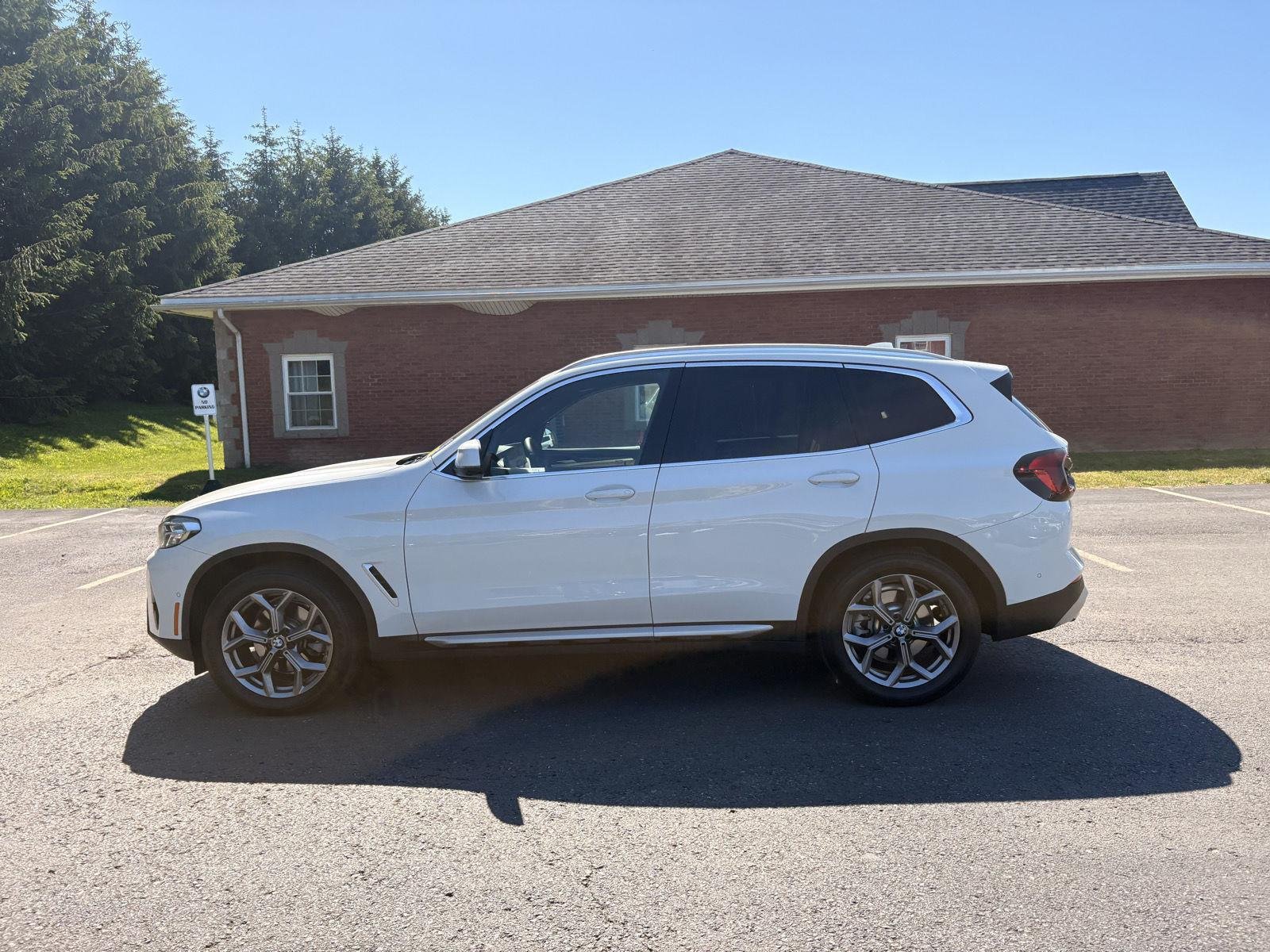 Certified Used 2023 Alpine White BMW xDrive30i image 6