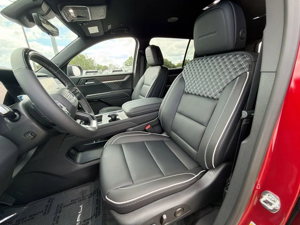 2026 GMC Acadia Denali - Photo 17