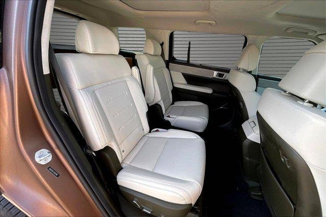 New 2025 Brown Hyundai Calligraphy AWD image 10