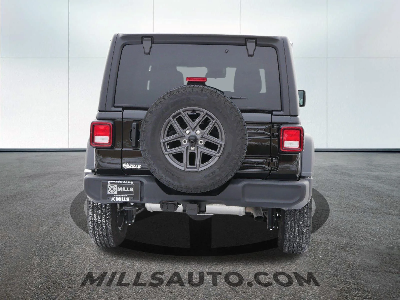 Used 2024 Black Clearcoat Jeep Sport S image 4
