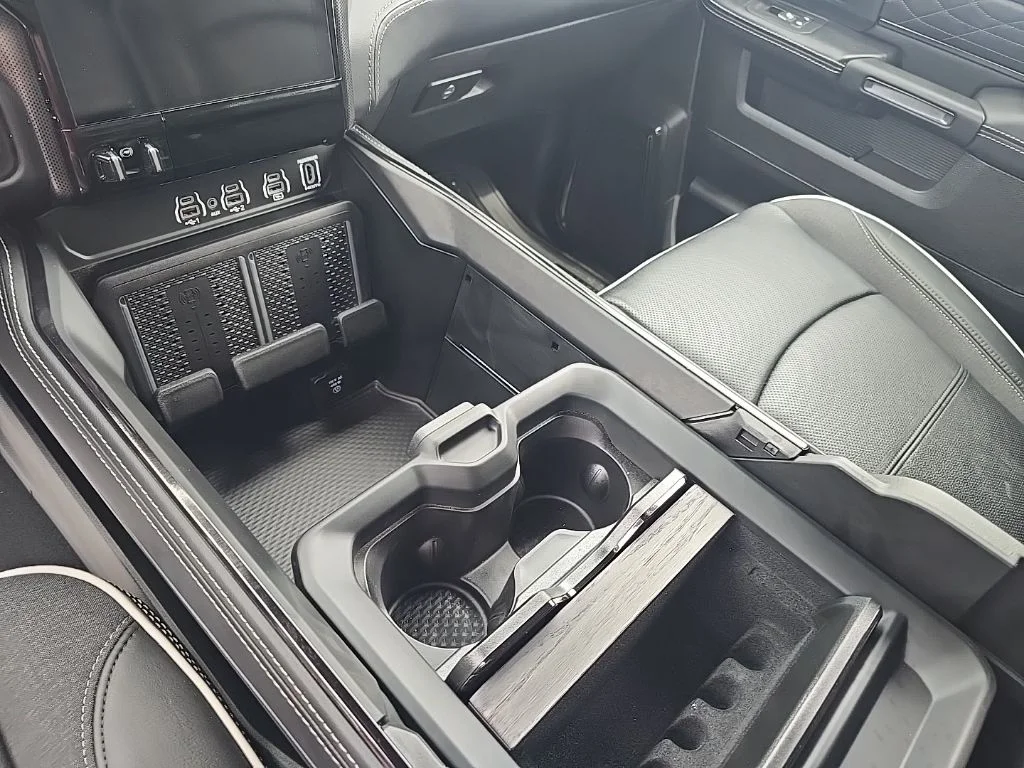 2025 RAM 2500 Limited - Photo 11
