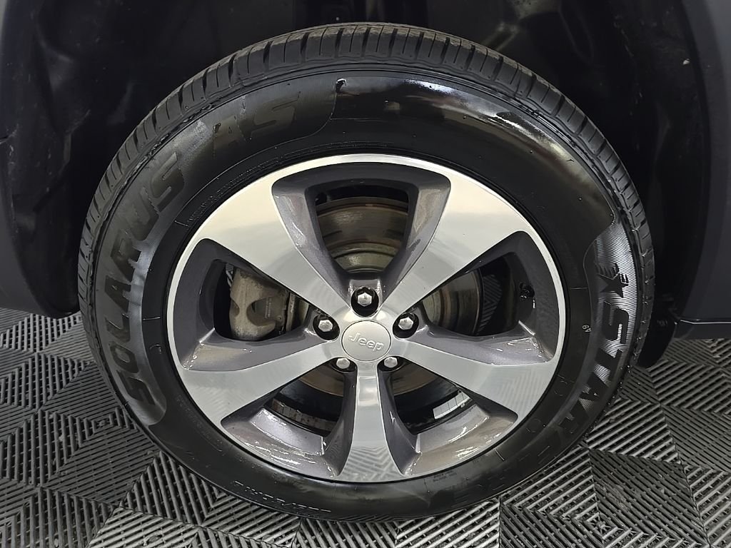 Used 2020 White Jeep Limited image 13