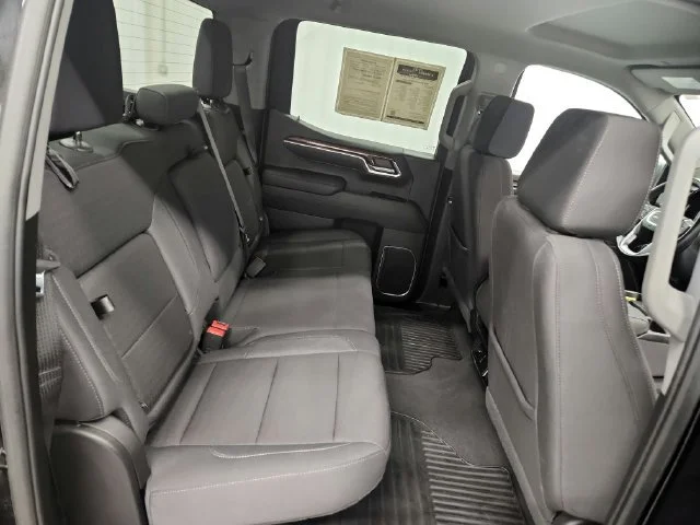 Used 2024 Onyx Black GMC Elevation image 30