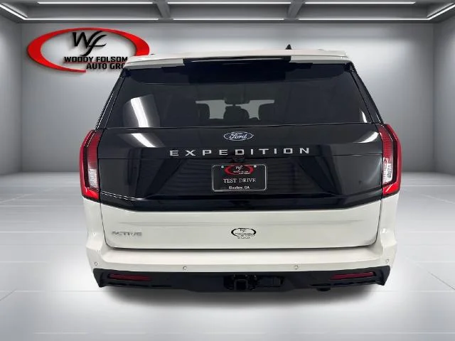 New 2026 Star White Metallic Tri-Coat Ford Active image 24