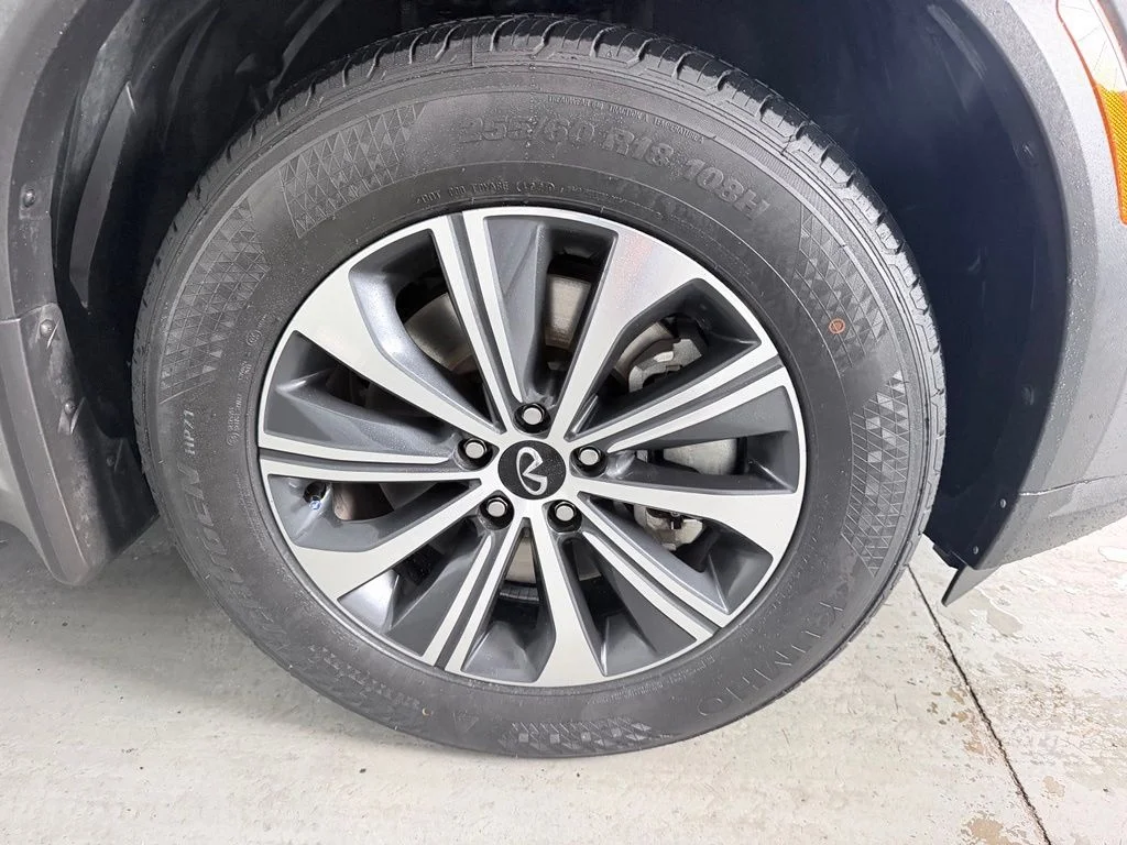 Certified Used 2023 Gray INFINITI PURE image 4