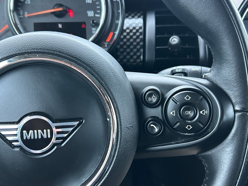 Used 2019 Pepper White MINI Classic image 19