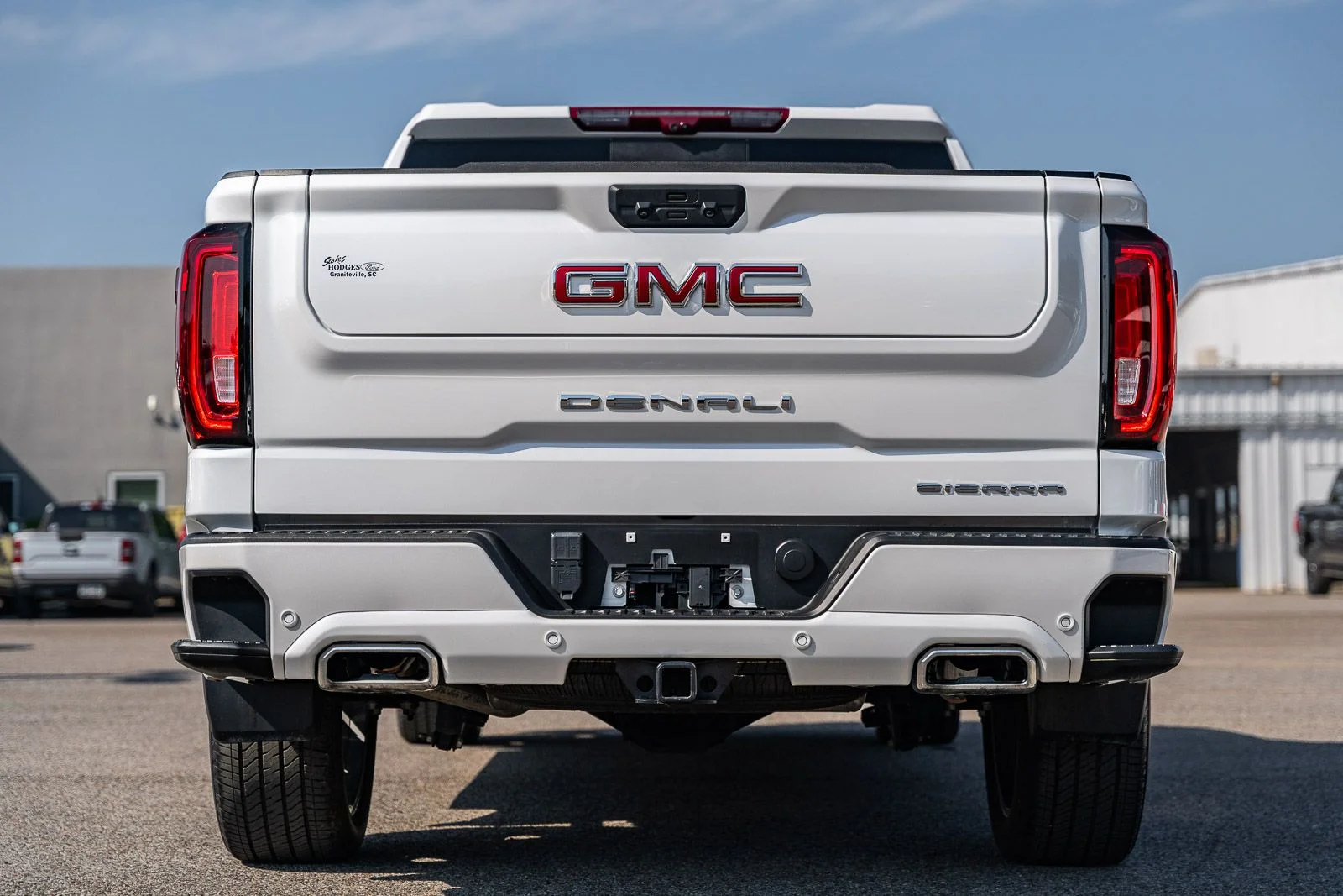 Used 2024 White GMC Denali image 5