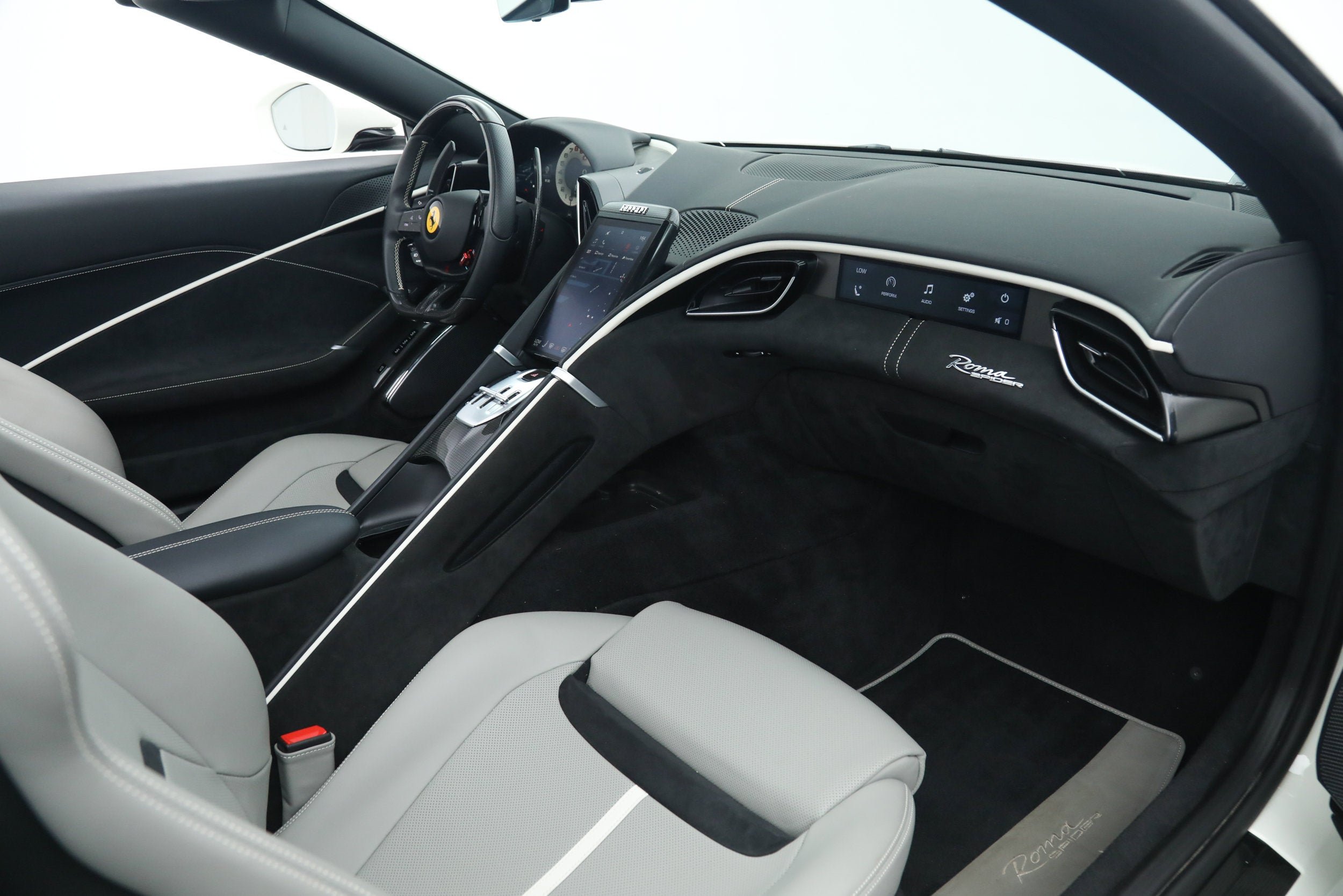 Certified Used 2024 Bianco Avus Ferrari  image 21