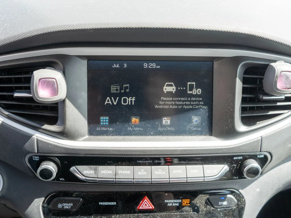 Used 2017 Black Hyundai SEL image 20