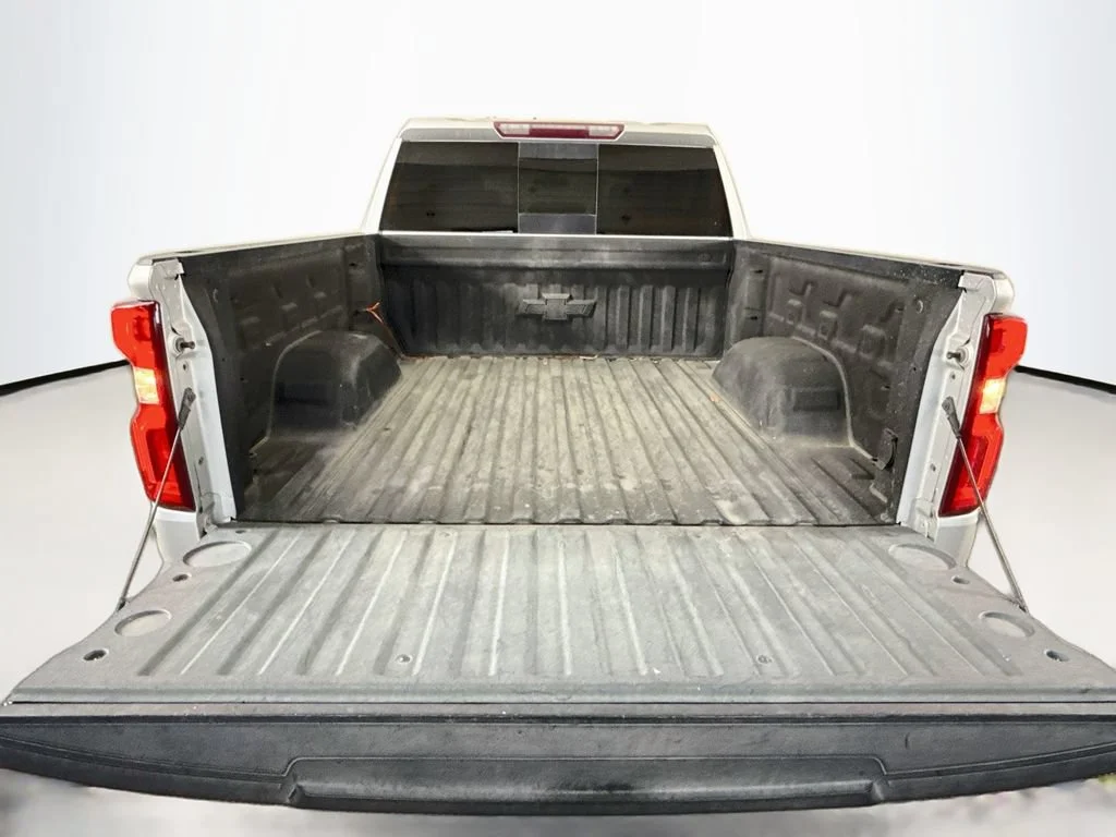 Used 2019 SILVER ICE METALLIC Chevrolet LT Trail Boss image 26