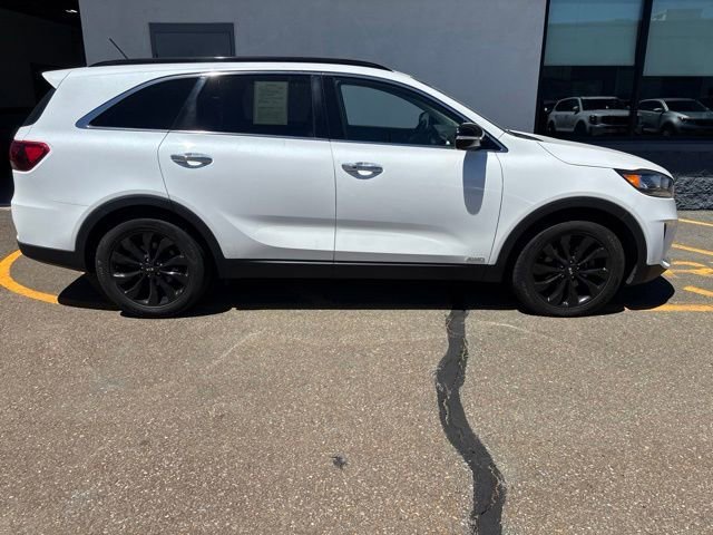 Used 2020 Snow White Pearl Kia S V6 image 4