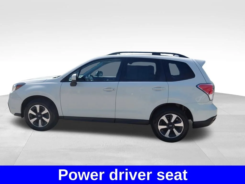 Used 2017 White Subaru 2.5i Premium image 18