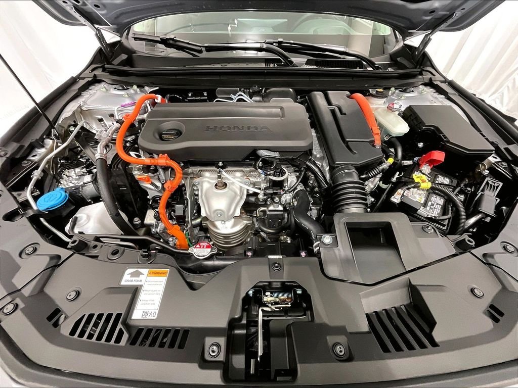 2025 Honda Accord Hybrid Touring - Photo 16